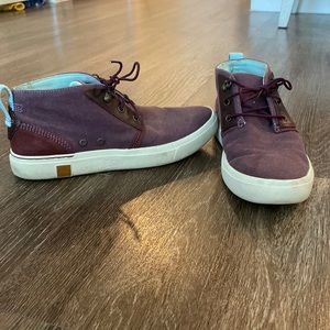 Women’s size 9, Timberland sneakers